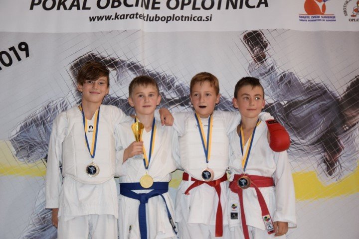 oplotnica15.jpg